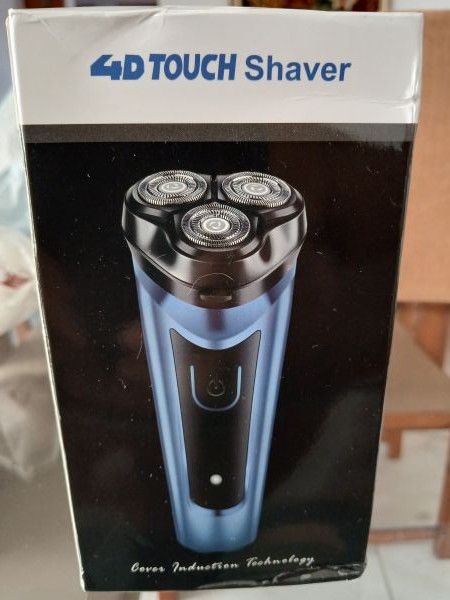 BARBEADOR ELÉTRICO 4D TOUCHSHAVER