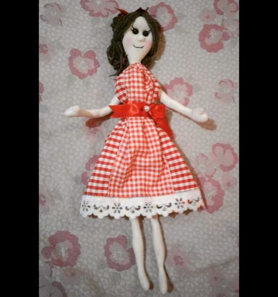 Boneca articulada sonho de menina