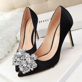 Sapato Feminino De Luxo Preto Cristais Mulheres Elegante