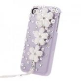 CASE FLORES CRAVEJADA COM PEROLAS ROXO CLARINHO PARA IPHONE 4 E 4S