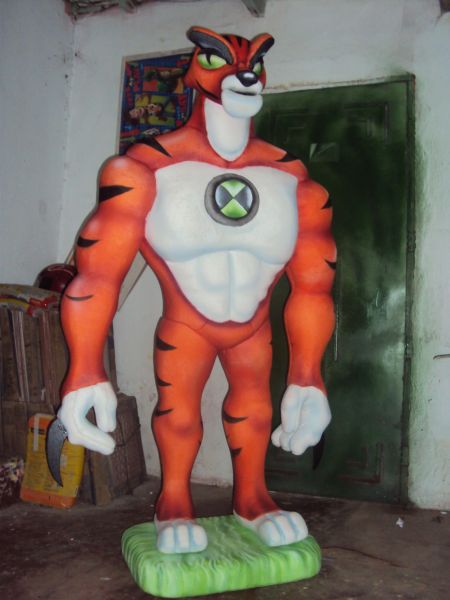 PERSONAGEMDO TEMA BEN 10 ISOPOR E TECIDO