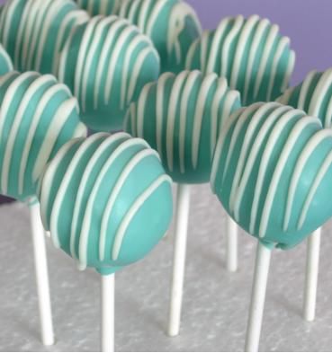 cake pops com arabescos