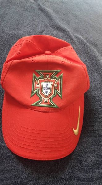 Boné Nike novo vermelho