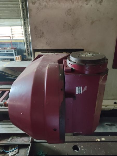 Fresadora Banco Fixo CNC MAUT 4500 mm / Cinco Eixos Usada