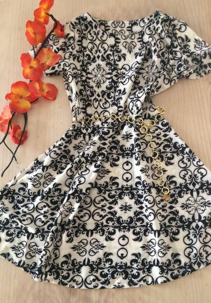 Vestido Preto e Branco