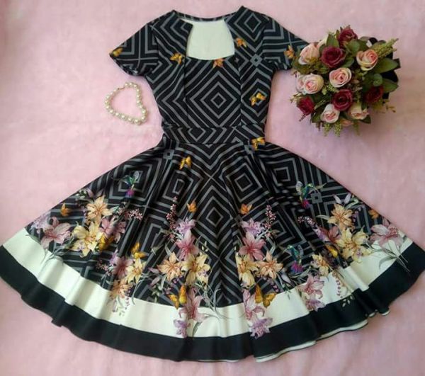 Vestido godê estampado