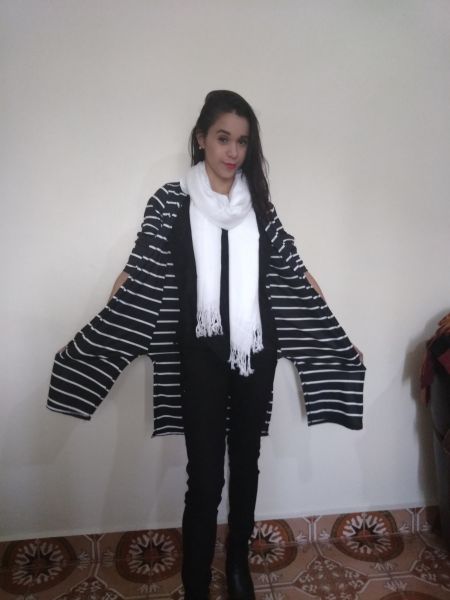 Cardigan alongado com fenda