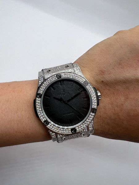 Hublot Geneve Cravejado