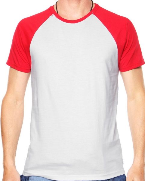 Camiseta branca com mangas vermelha personalizada
