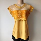 Blusa Bata em renda, tule e strass