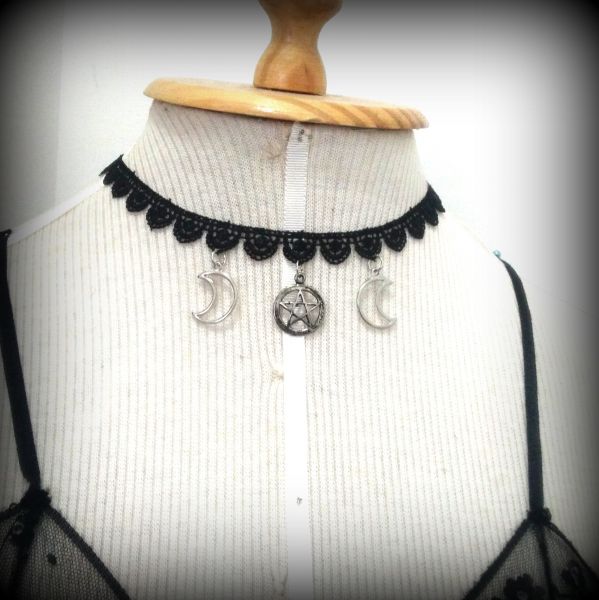 Choker Triluna