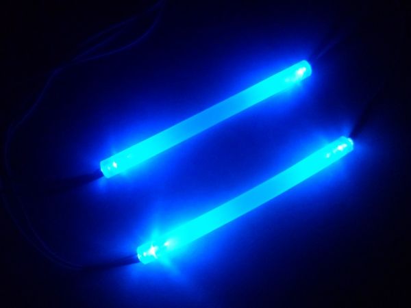 Barras com leds auto brilho e plugue de ponta