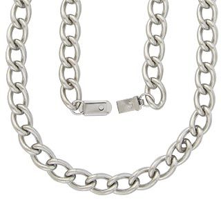 Corrente masculina feita em aço inox.