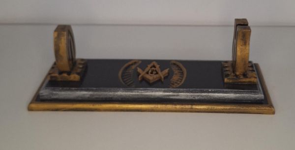 Suporte / Porta espada Mozard (Mesa)
