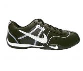 Tênis Nike Fit Preto e Prata