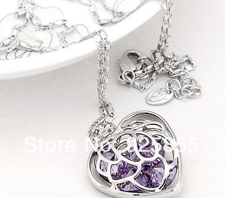 Colar coração com pedra roxa