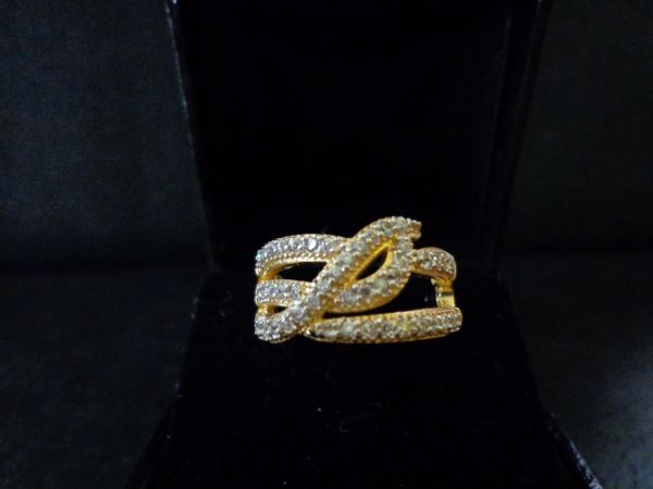 Anel Grande com zircônia AN00170