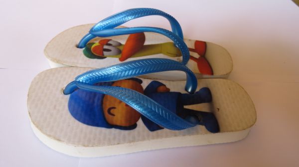 chinelo pocoyo