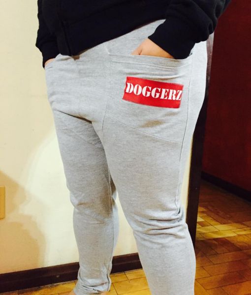 Calca moletom Doggerz cinza