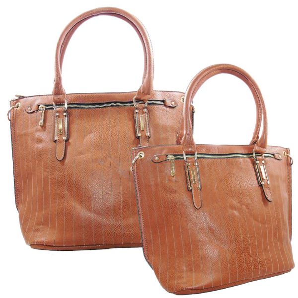 Bolsa estruturada grande na cor caramelo.
