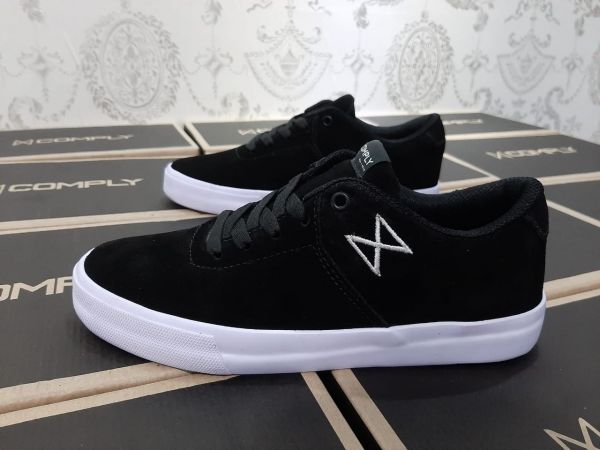 Tenis Comply NewTrench