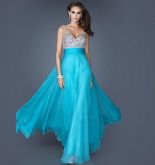 VESTIDO COM PEDRARIAS