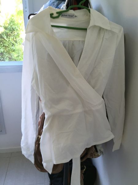 Blusa Branca Decotada