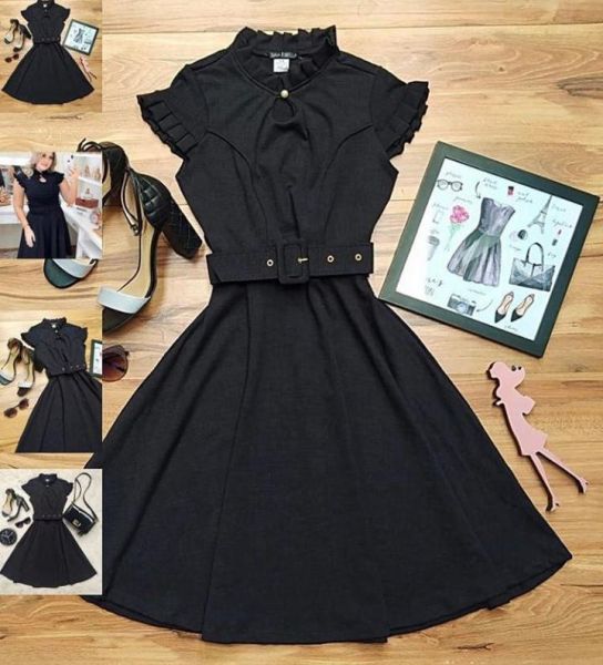 Vestido Preto  de crepe de malha Mcom cinto)