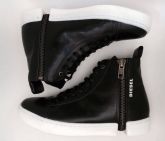 BOTA DIESEL BRUTTE PRETA C/ SOLA BRANCA - AD-0900