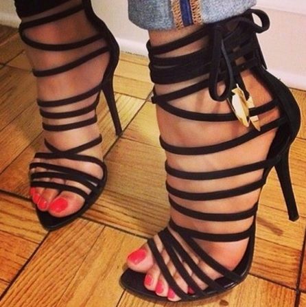 Sandália Ankle Strap