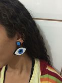 Brinco olho grego todo em acrílico
