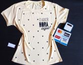 T-shirt ( O amor mora aqui)