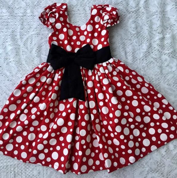 Vestido Vermelho com Bolinhas Brancas