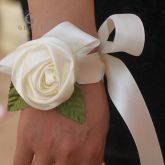 Corsage Rosas de Cetim