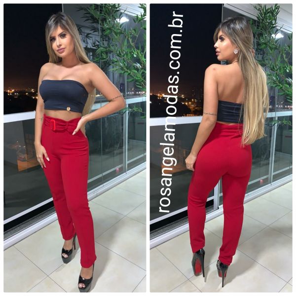 Calça com cinto