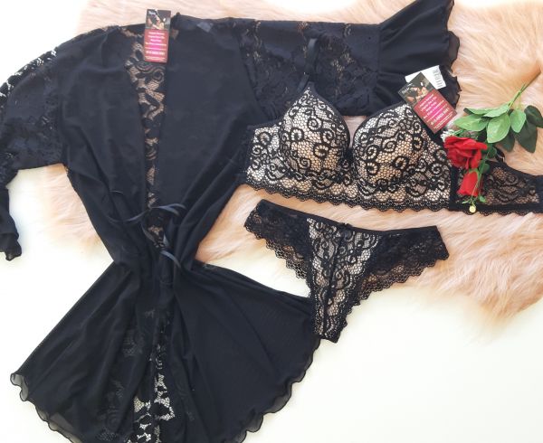 Hoby em Tule com Renda