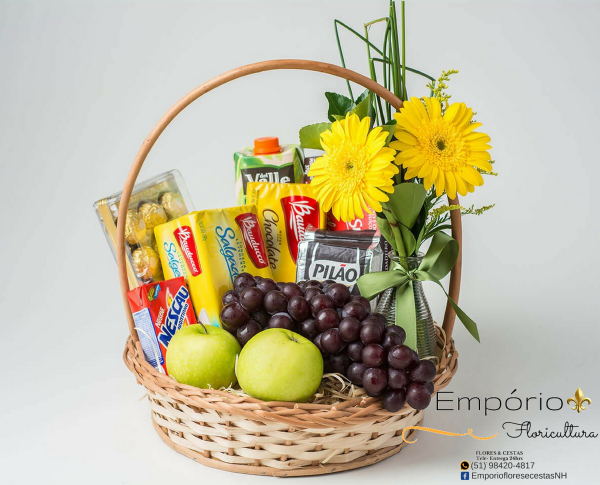 Cesta Frutas + Gérberas