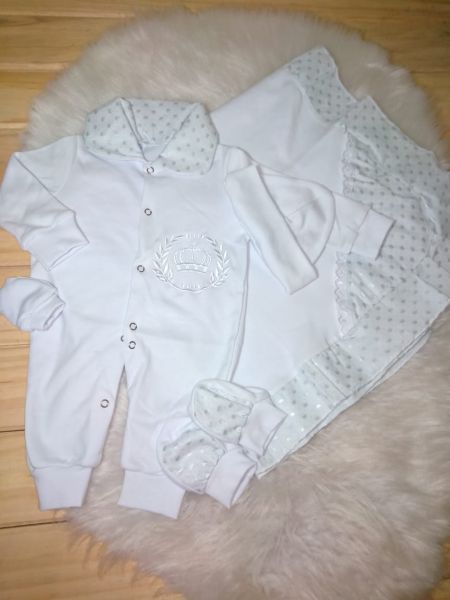 Saída de maternidade menino