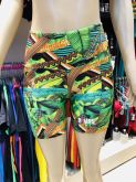 Short meia coxa com bolso estampa natureza