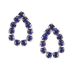 Brinco folheado a prata com pedras de strass em forma de got