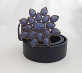 Cinto flor com pedras azul e couro azul- Ref 29