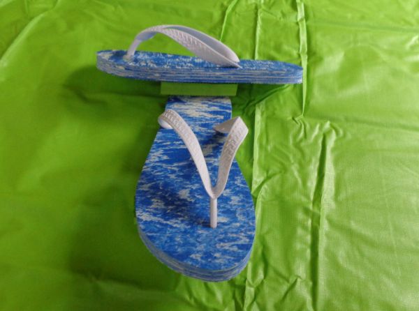 cod. 102. chinelo, top azul com branco