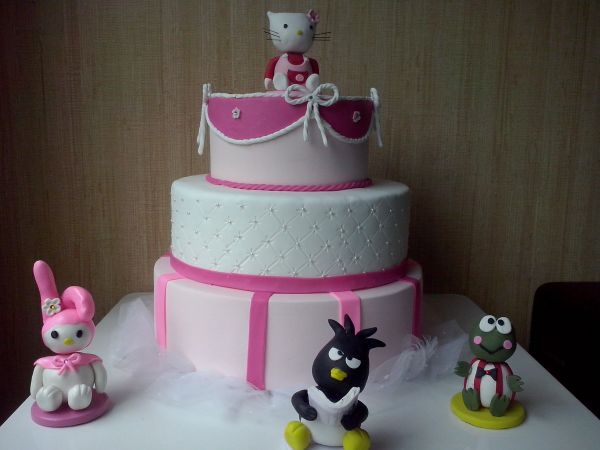 Bolo Cenográfico Hello Kitty
