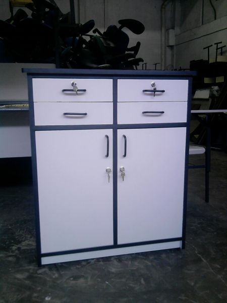 Armario baixo em MDF