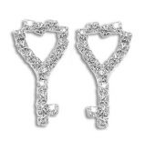 Brinco Chave do Amor folheado a prata, contendo 34 pedras de strass - Cod:2454 P