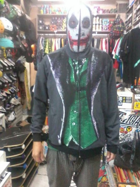 Moletons Chronic com toca mascarada