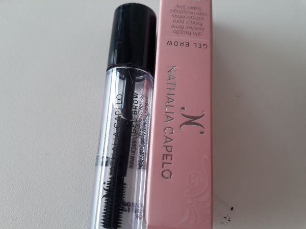 Mascara para sobrancelha