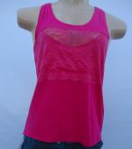 BLUSA COM RENDA NO BUSTO