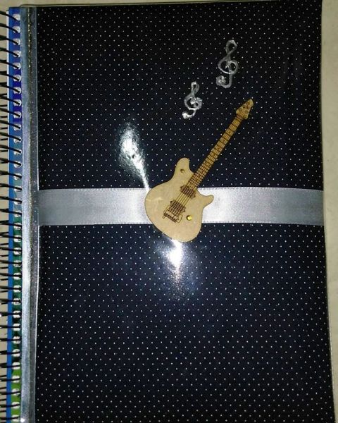 Caderno Violão.
