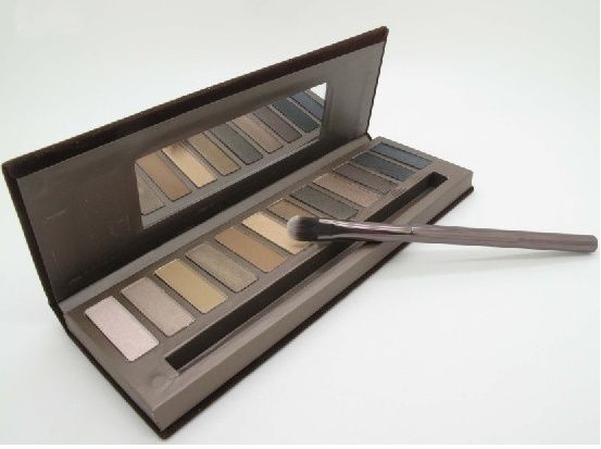 Naked  1 - Réplica